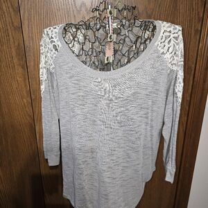 Sweater with lace